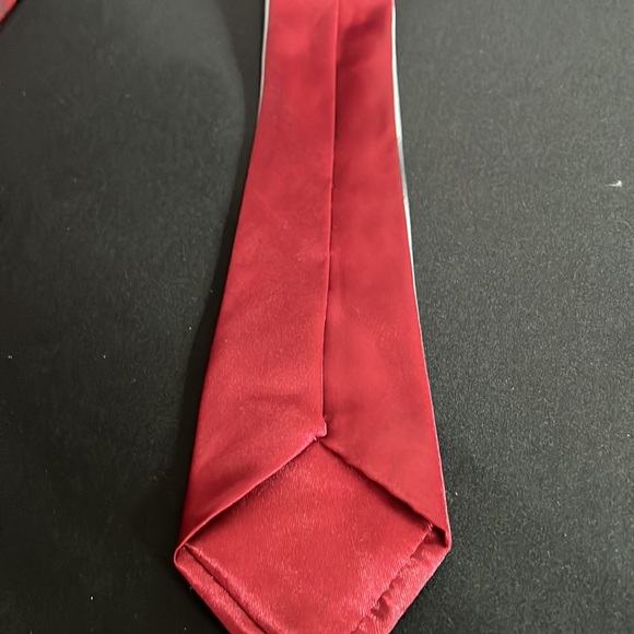 Detailed mens silk tie - Picture 3 of 3